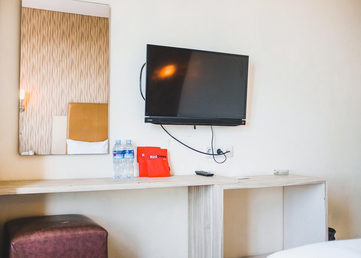 Reddoorz Plus Near Mall Panakukang Makassar Eksteriør billede